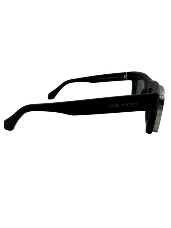 Louis Vuitton LV Supervision Sunglasses Black main image 4